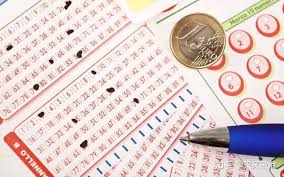 线上彩票社群运营与用户互动示意图